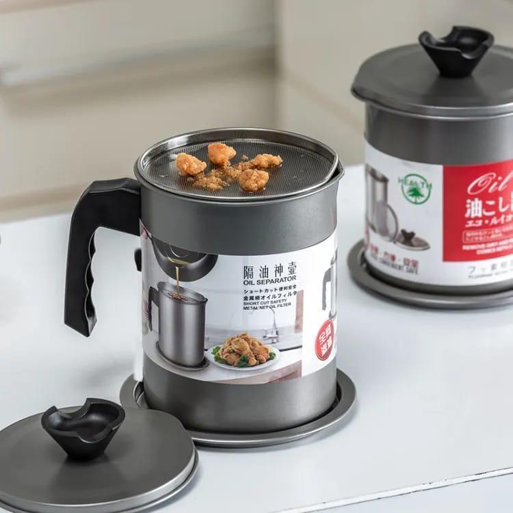 Stainless Steel Strainer Oil Pot 1.4L Pakistan